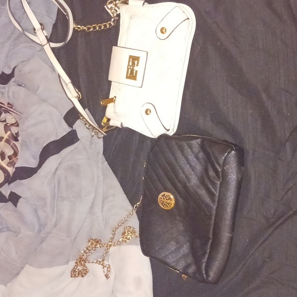 Purses - Picture 2 of 4